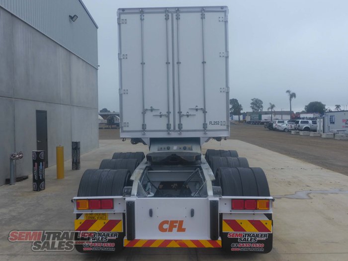 2012 Maxitrans 12 Pallet Rollback A Trailer