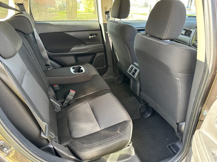 2018 Mitsubishi Outlander ES