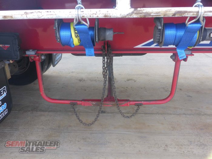 2009 Maxitrans 22 Pallet Curtainsider Road Train Lead