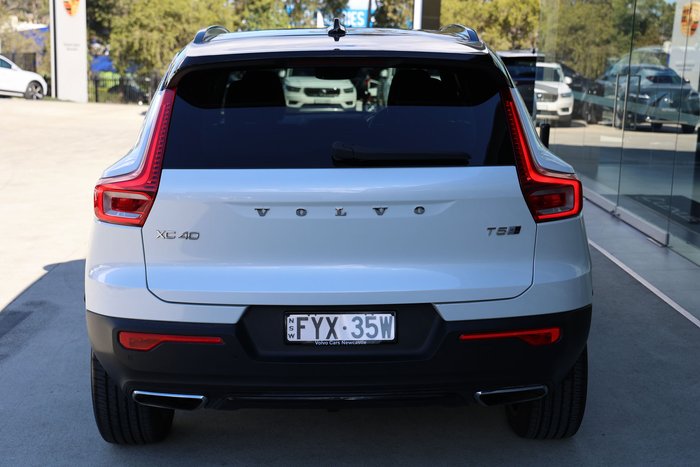 2020 Volvo XC40 T5 R-Design