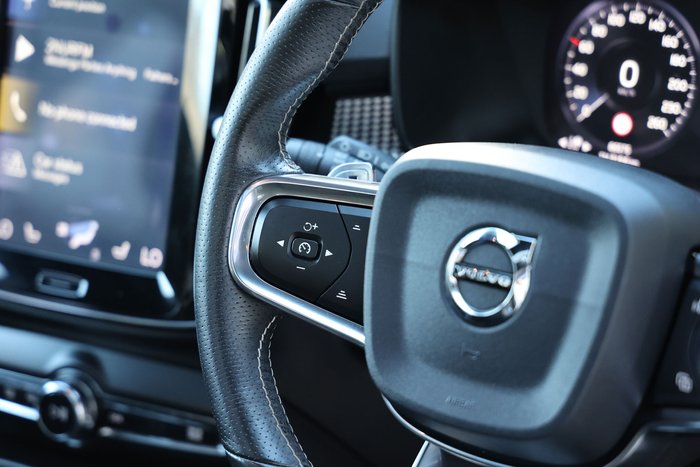 2020 Volvo XC40 T5 R-Design