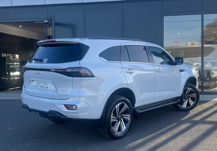 2025 Isuzu MU-X LS-T