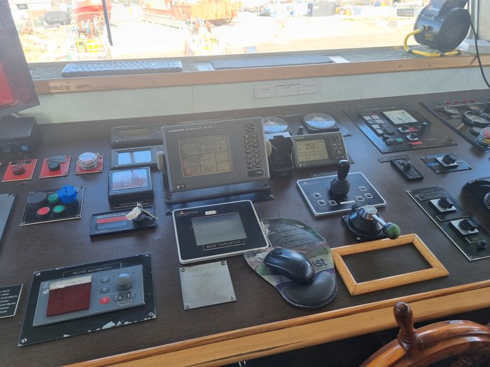 2014 COMMERCIAL Workboat