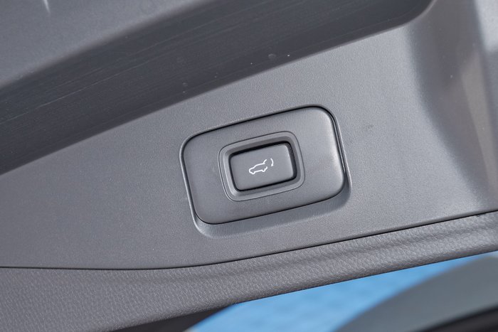 2026 Isuzu MU-X LS-T