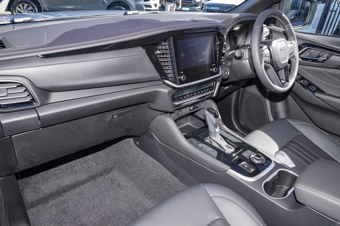 2026 Isuzu MU-X LS-T