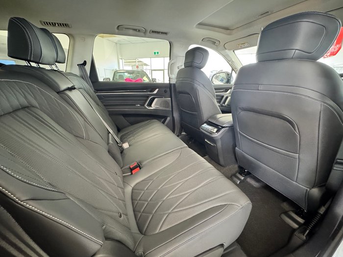 2025 LDV D90 Executive