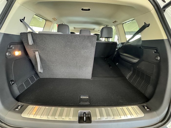 2025 LDV D90 Executive