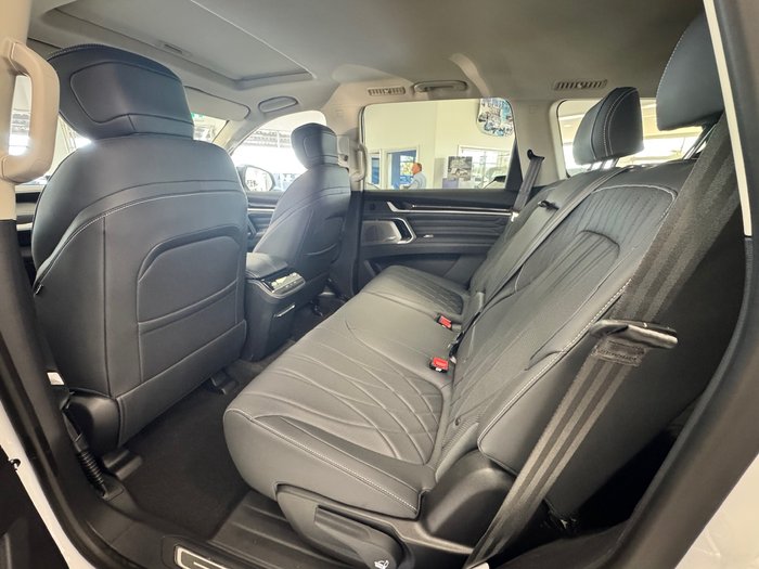 2025 LDV D90 Executive