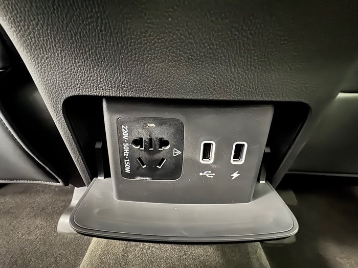 2025 LDV D90 Executive