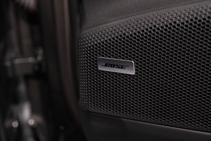 2025 Porsche Macan Turbo