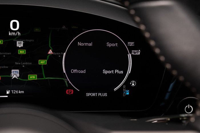 2025 Porsche Macan Turbo