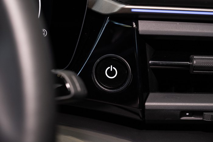 2025 Porsche Macan Turbo