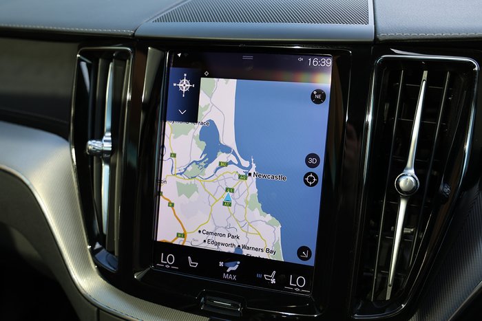 2021 Volvo XC60 T6 R-Design