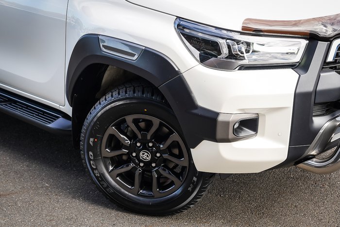 2021 Toyota HILUX Rogue