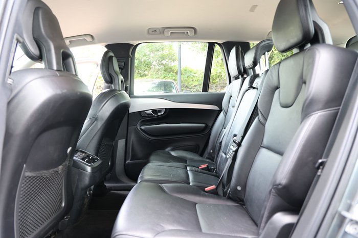 2016 Volvo XC90 D5 Momentum