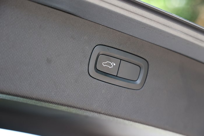 2016 Volvo XC90 D5 Momentum