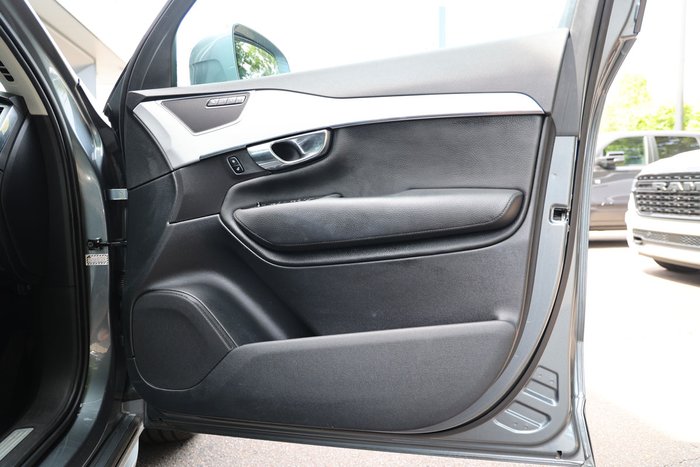 2016 Volvo XC90 D5 Momentum