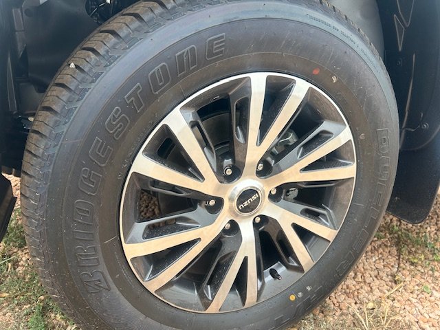 2025 Isuzu D-MAX LS-U MY25.5 Mineral White