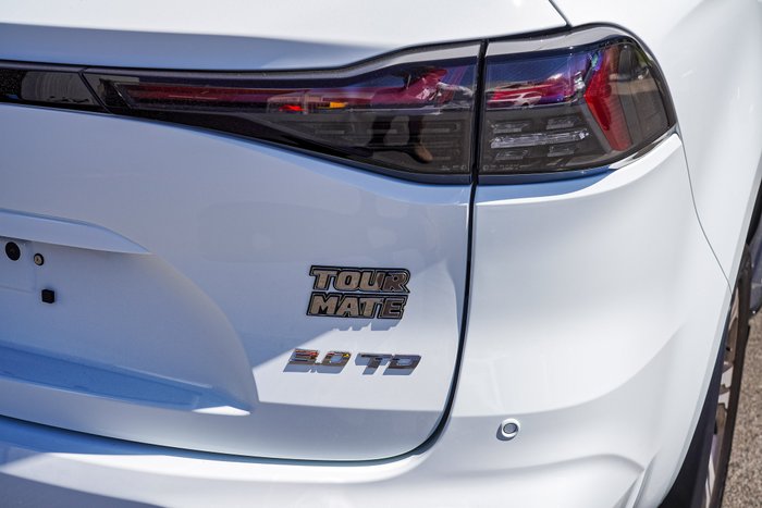 2025 Isuzu MU-X LS-T