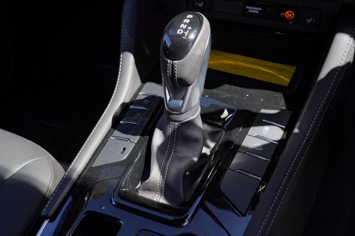 2025 Isuzu MU-X LS-T