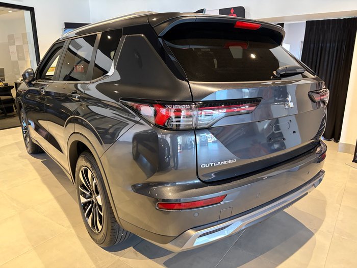 2025 MITSUBISHI Outlander LS