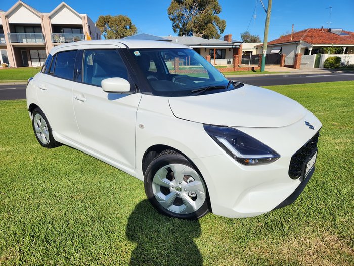 2025 Suzuki Swift Hybrid Plus