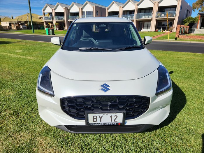 2025 Suzuki Swift Hybrid Plus