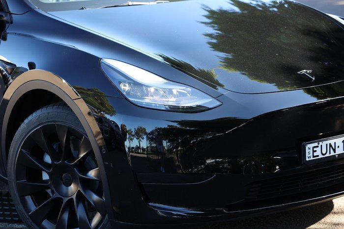 2022 Tesla Model Y Rear-Wheel Drive