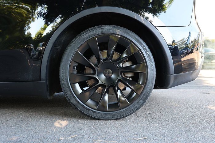 2022 Tesla Model Y Rear-Wheel Drive