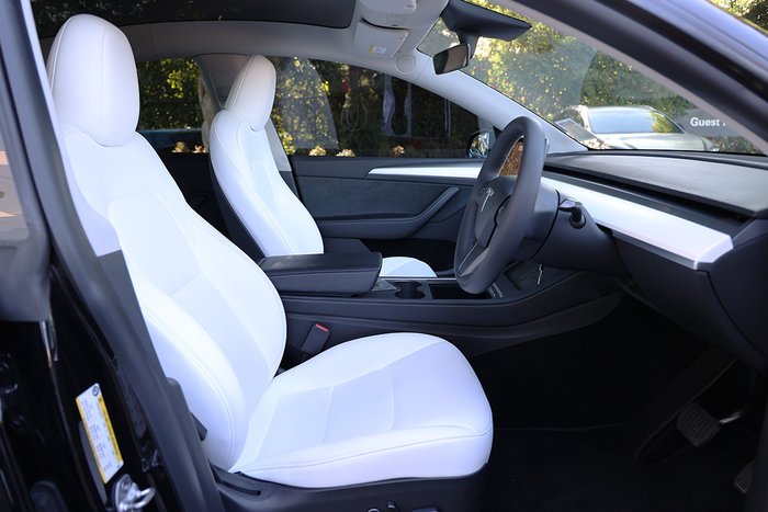 2022 Tesla Model Y Rear-Wheel Drive