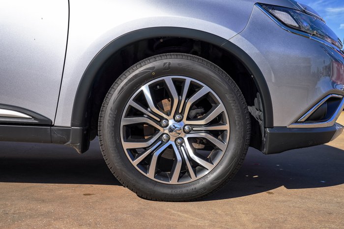 2016 Mitsubishi Outlander LS
