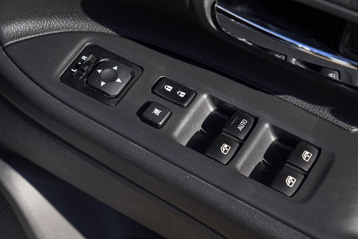 2016 Mitsubishi Outlander LS