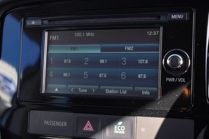 2016 Mitsubishi Outlander LS