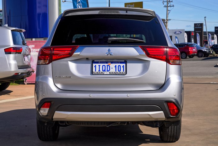 2016 Mitsubishi Outlander LS