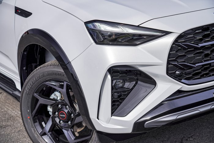2026 Isuzu MU-X X-TERRAIN