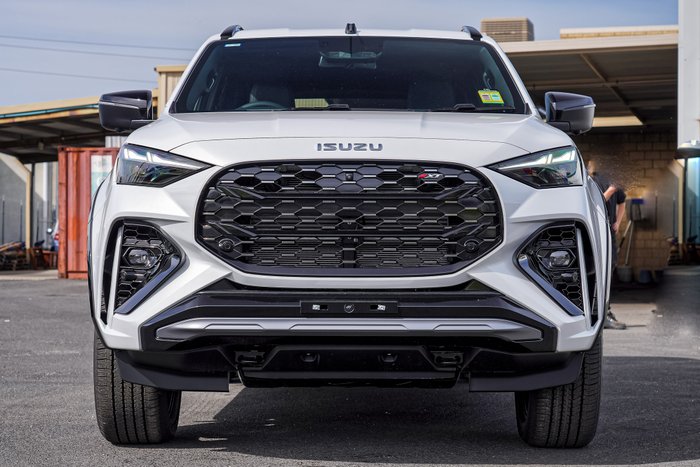 2026 Isuzu MU-X X-TERRAIN