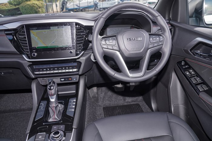 2026 Isuzu MU-X X-TERRAIN