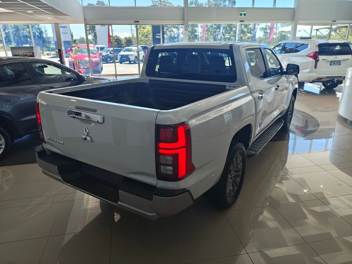 2025 MITSUBISHI Triton GLS