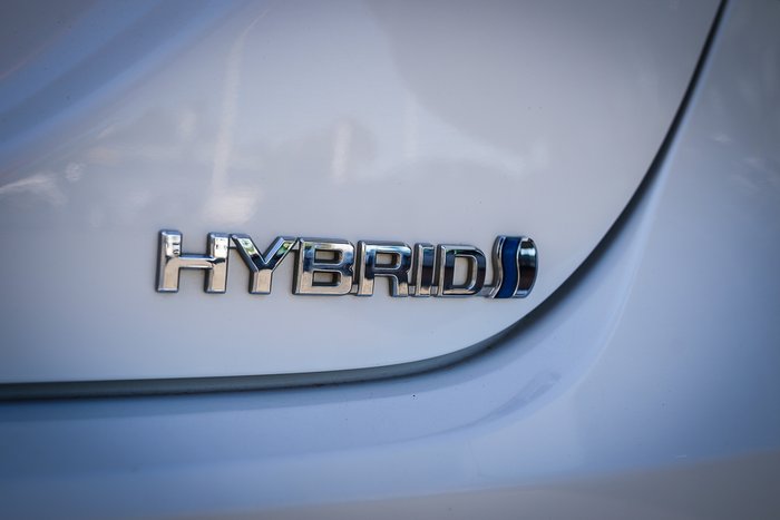 2020 Toyota CAMRY HYBRID Ascent