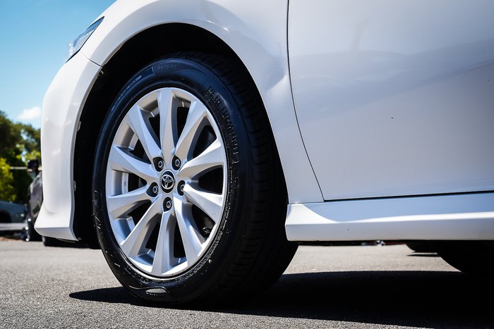 2020 Toyota CAMRY HYBRID Ascent