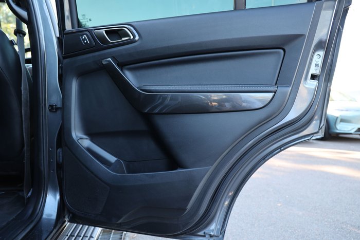 2021 Ford Everest Titanium
