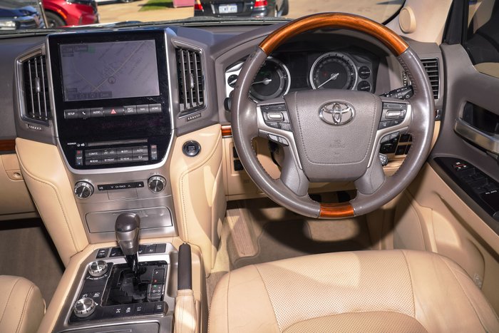 2017 Toyota Landcruiser Sahara