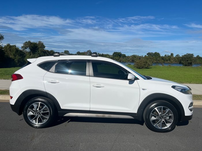2017 HYUNDAI