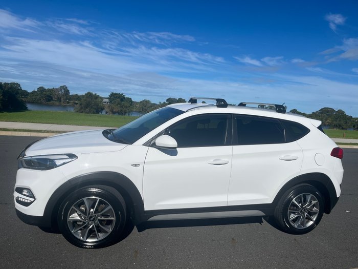 2017 HYUNDAI