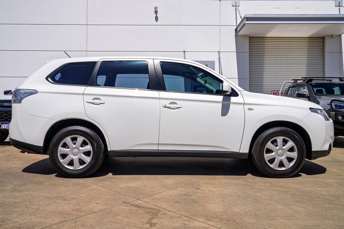 2013 Mitsubishi Outlander ES