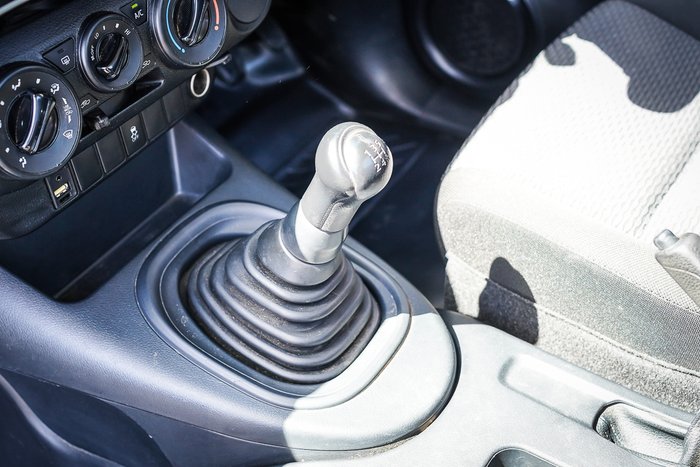 2015 Toyota HILUX Workmate