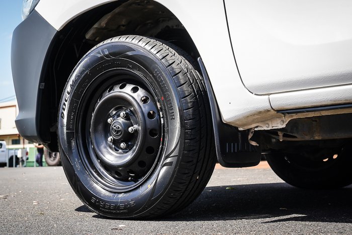 2015 Toyota HILUX Workmate