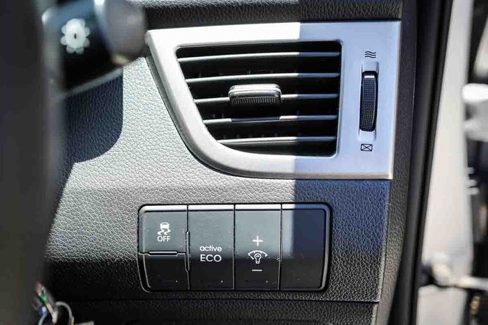 2015 HYUNDAI i30 PREMIUM 1.8 L.E.