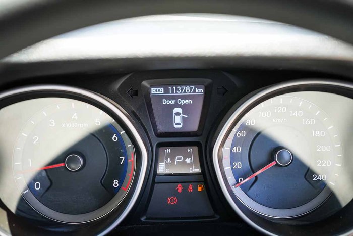 2015 HYUNDAI i30 PREMIUM 1.8 L.E.