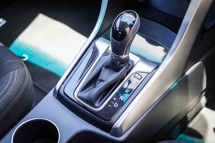 2015 HYUNDAI i30 PREMIUM 1.8 L.E.